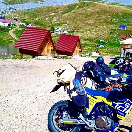 Kapetanovo Jezero Bungalov Bed and breakfast Podgorica