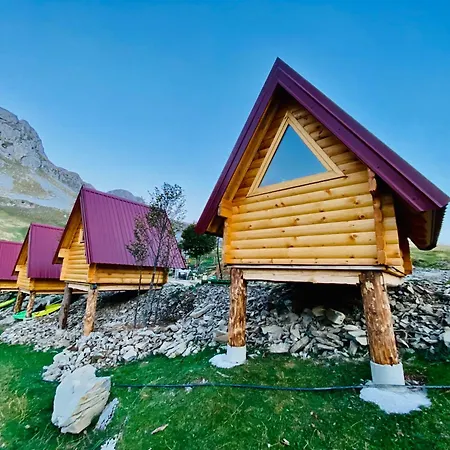 Kapetanovo Jezero Bungalov Bed and breakfast