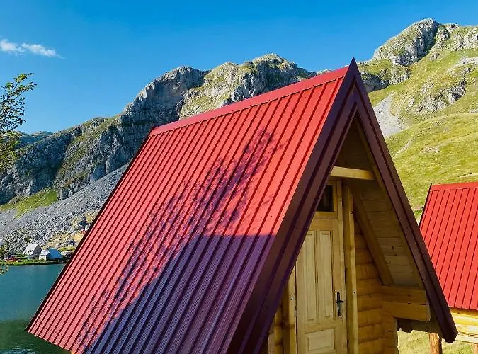 Kapetanovo Jezero Bungalov Podgorica