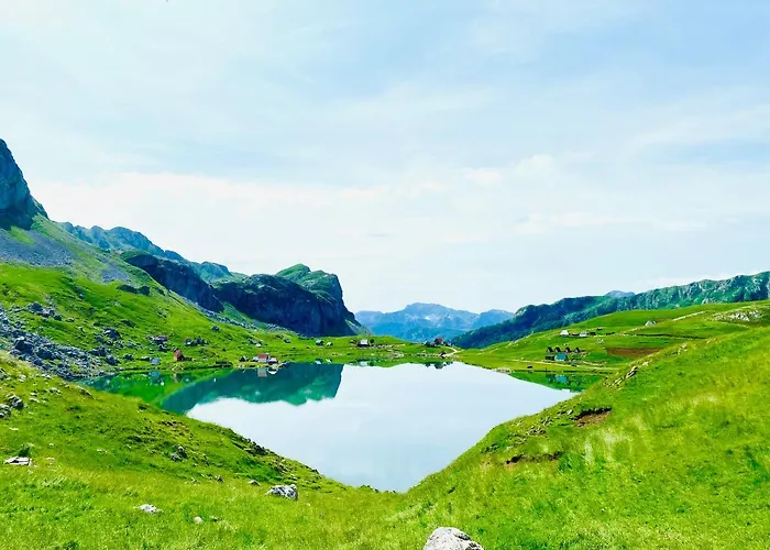 Kapetanovo Jezero Bungalov