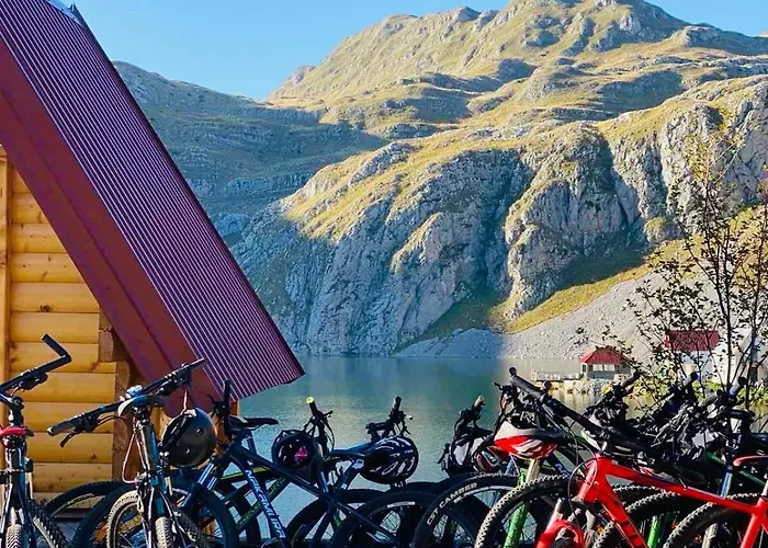 Kapetanovo Jezero Bungalov Bed and breakfast Podgorica