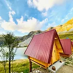 Kapetanovo Jezero Bungalov Couette-café Podgorica