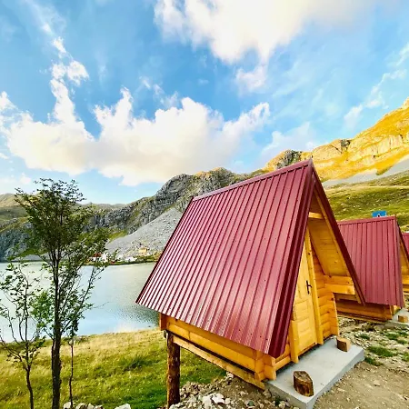 Kapetanovo Jezero Bungalov Отель типа 